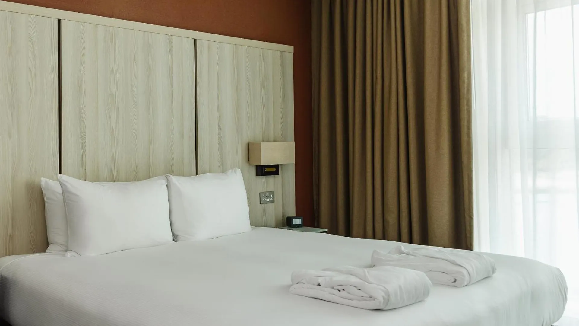 ****  מלון Doubletree By Hilton London Excel בריטניה
