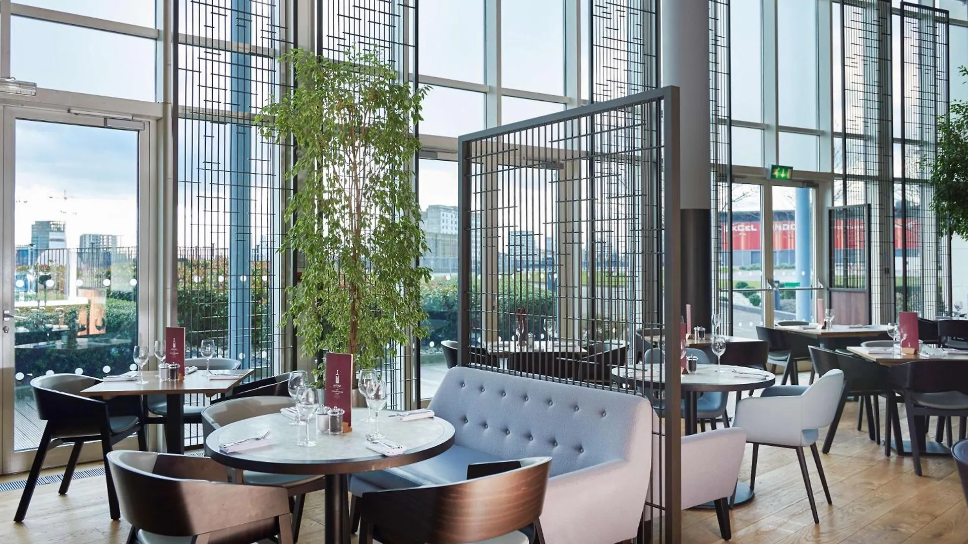 מלון Doubletree By Hilton London Excel